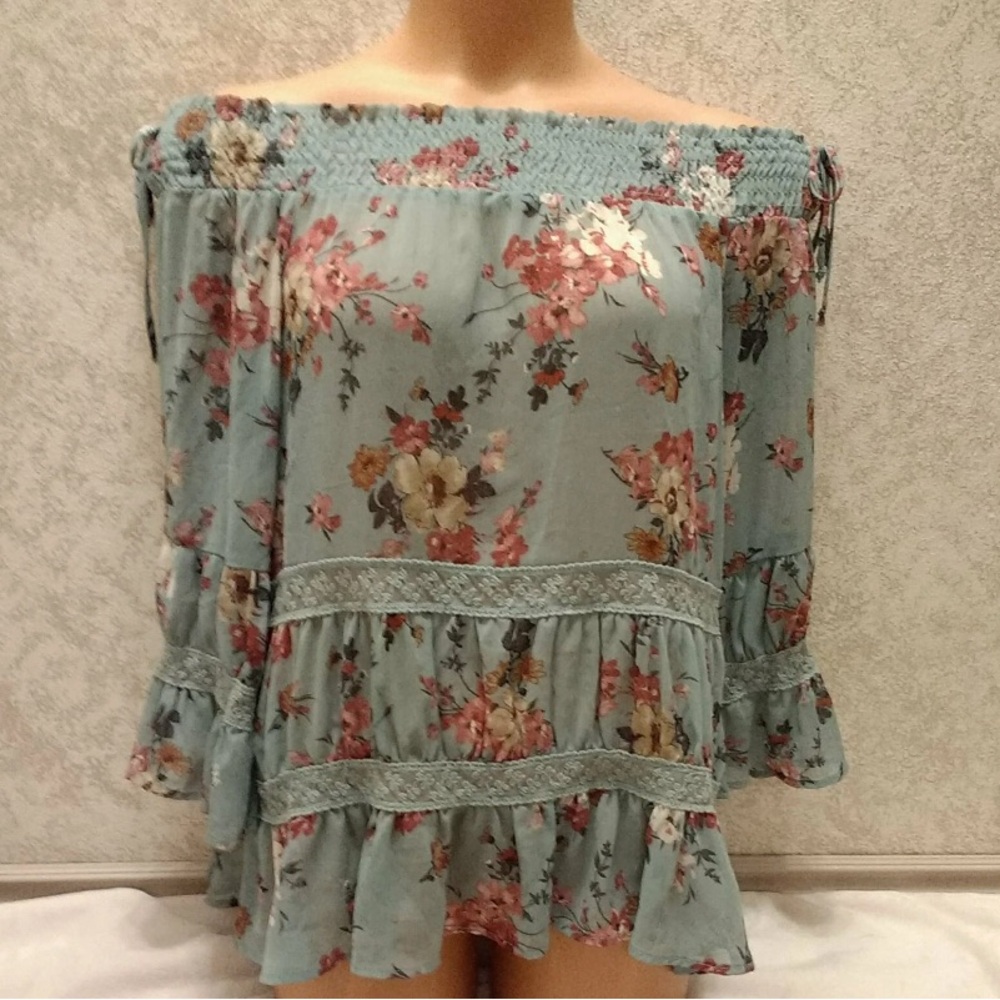 Timing Mossy Green Floral Off-Shoulder Blouse